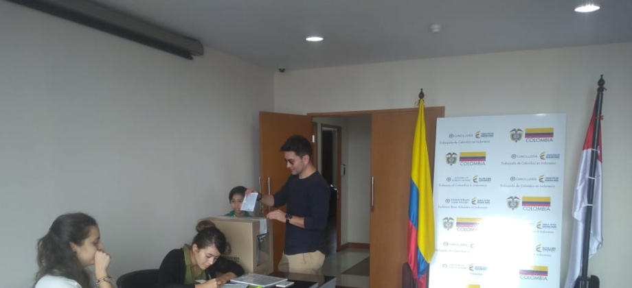 Con total normalidad, en Jakarta se cerraron las elecciones presidenciales a las 4:00 a.m., hora colombiana